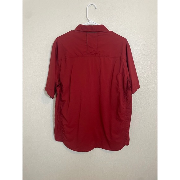 Men's REI Red Short Sleeve Button Up Hiking Outdoor Shirt Medium - Picture 3 of 8
